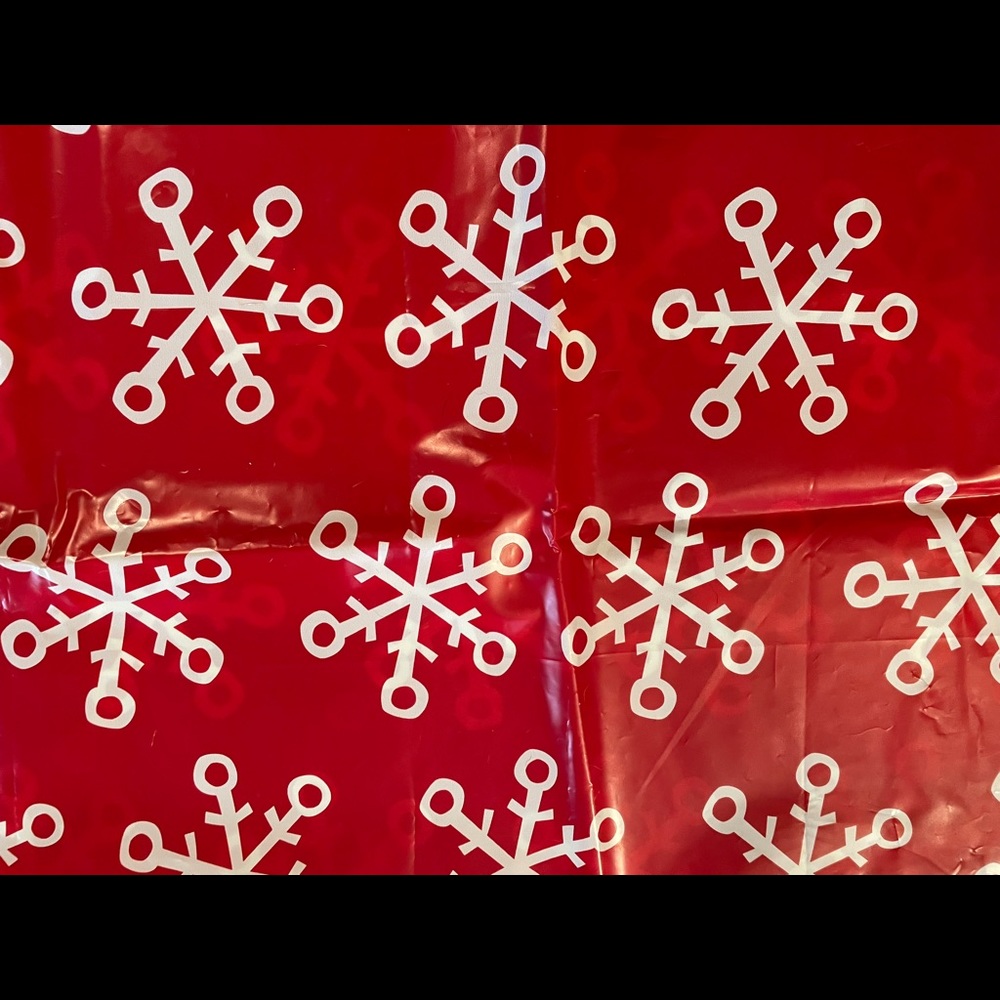 Christmas decor- Christmas snowflake shower curtain